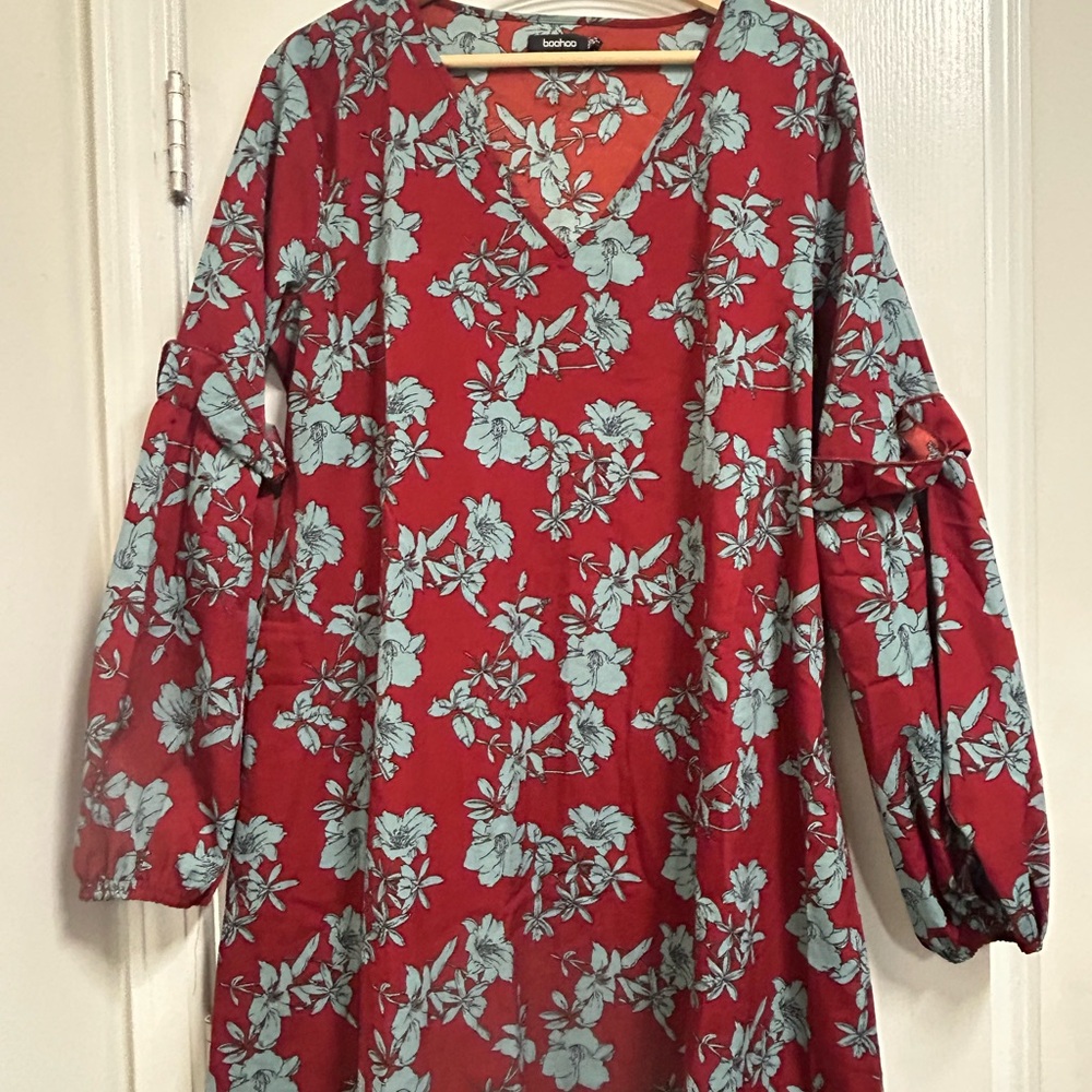 Boohoo Red Floral Long Sleeve Dress